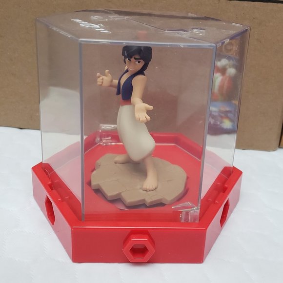 Disney Infinity Aladdin Figure With Display Case - Picture 2 of 4